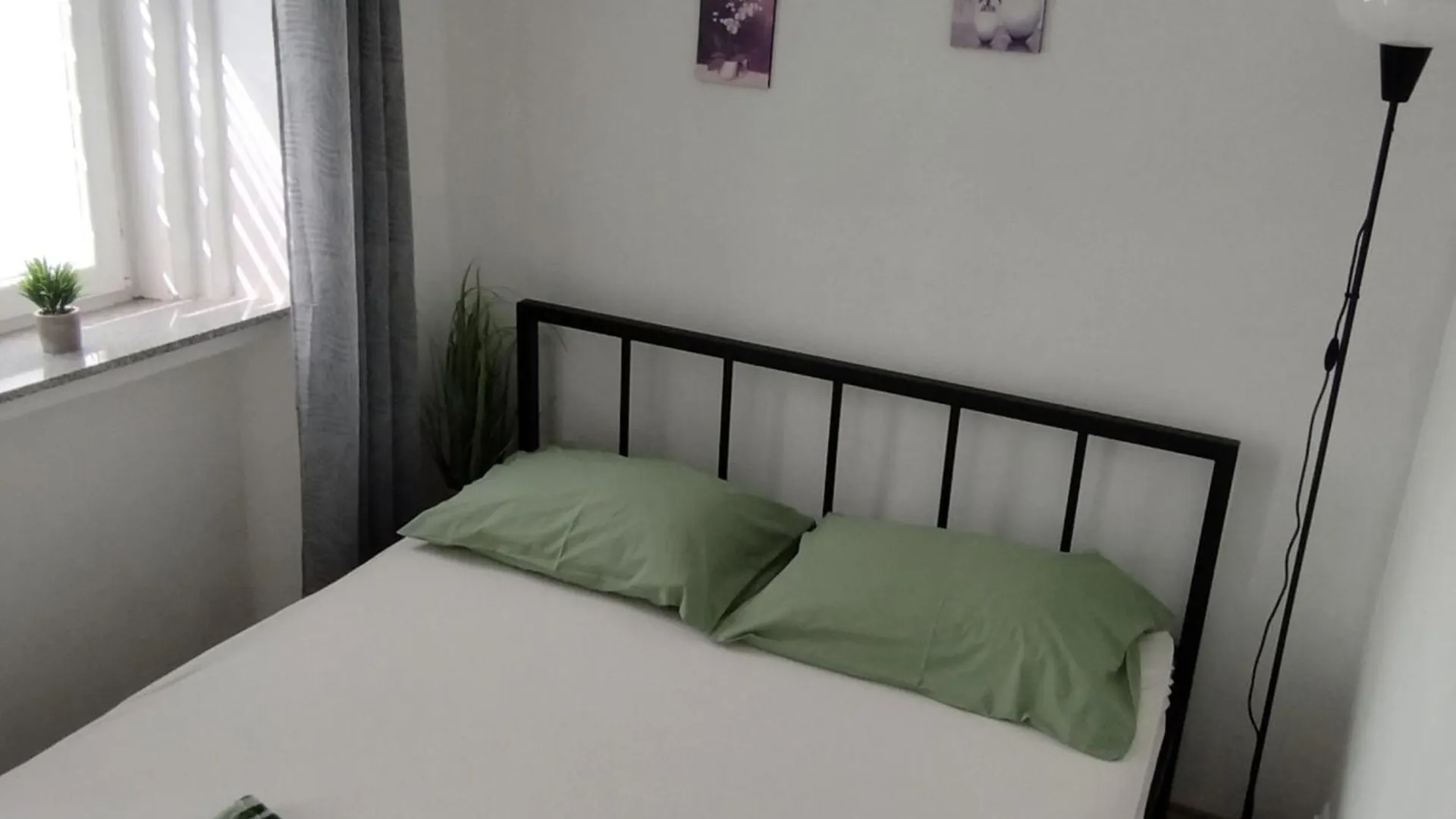 Apartment Leo Povile 0*,