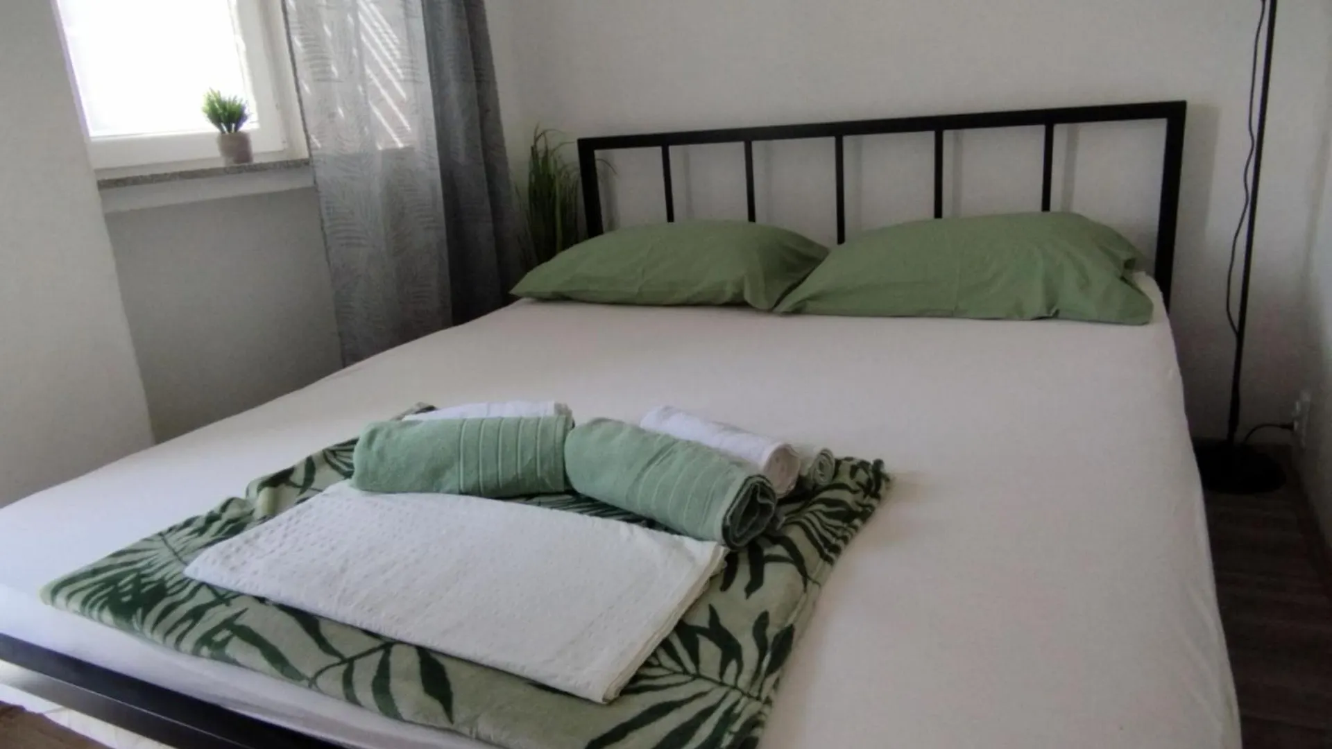 Apartment Leo Povile