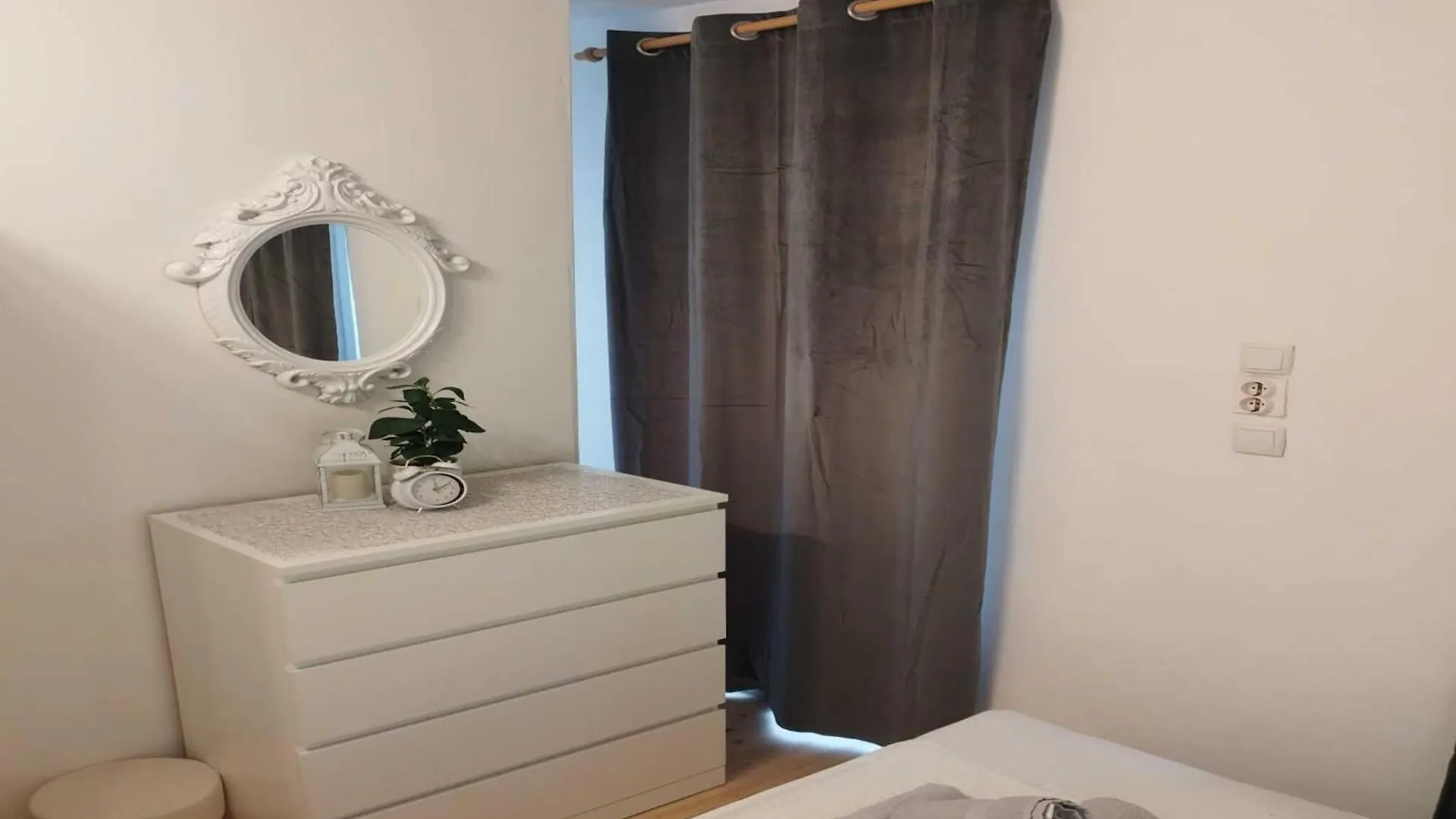Apartment Leo 포빌레 0*,  크로아티아